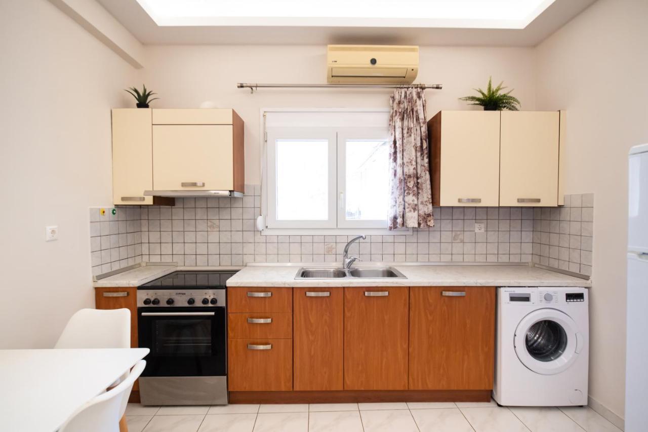 Voulgaris City Apartments By Imagine Lefkada エクステリア 写真